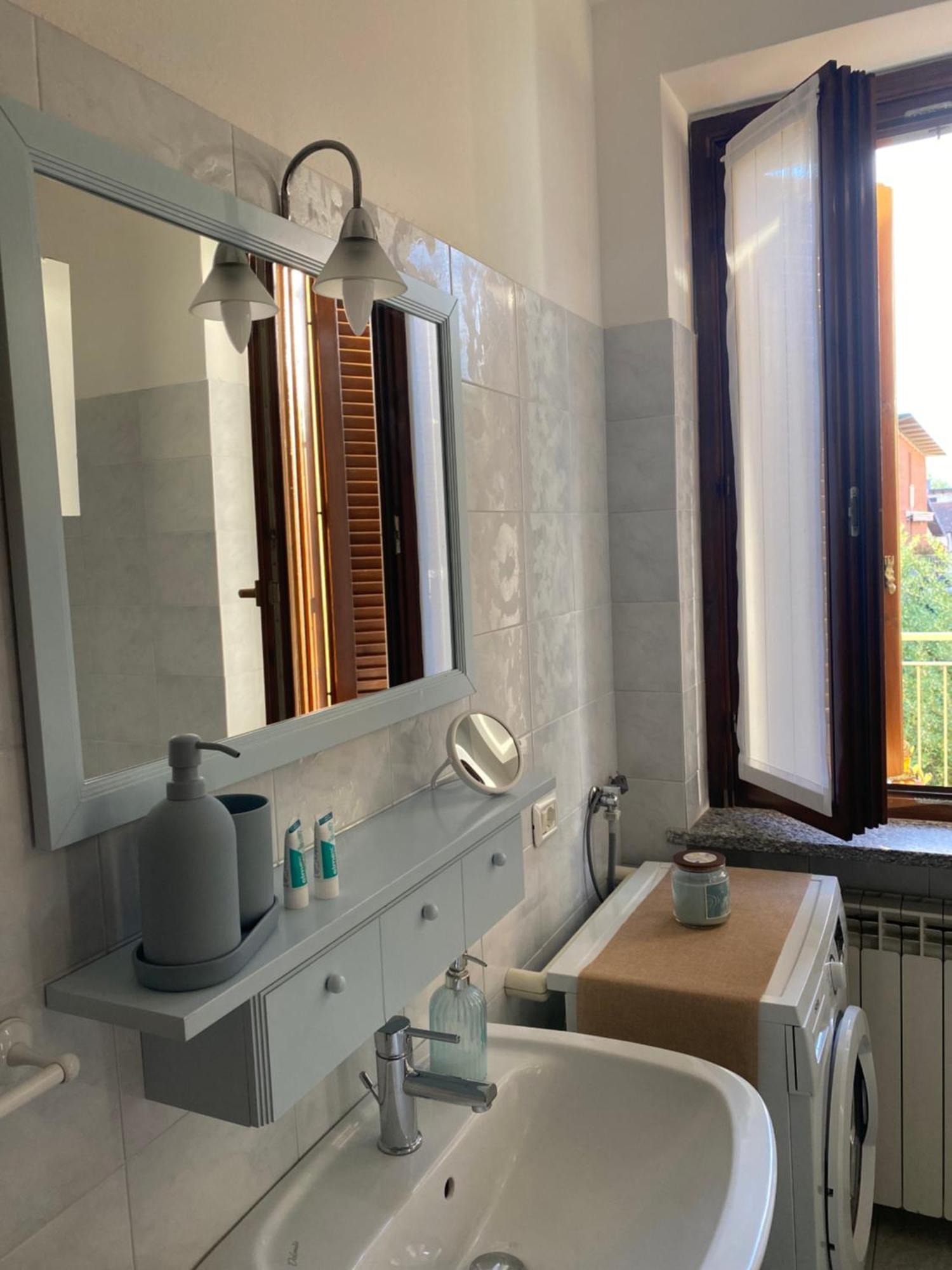 Appartamento Anna Lungo Fiume - Lago Maggiore Sesto Calende Esterno foto